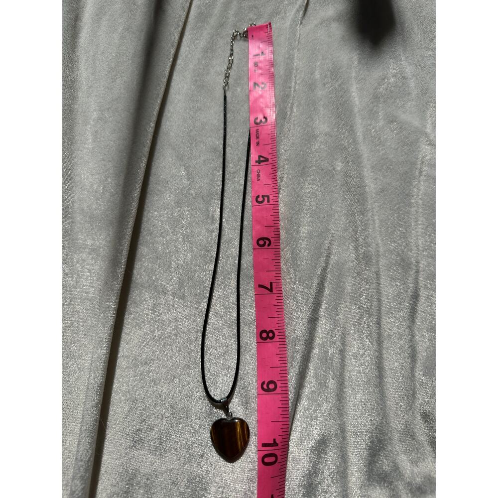 Gorgeous Tigers Eye Bubble Heart Pendant on Leather Chain Necklace - Picture 3 of 6